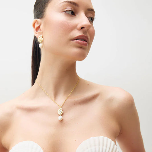 Seashells & Freshwater Pearl pendant necklace